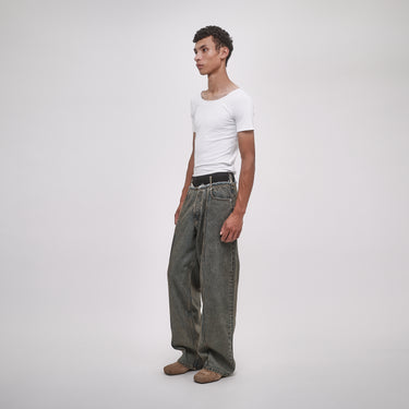 RELAXED-FIT JEANS