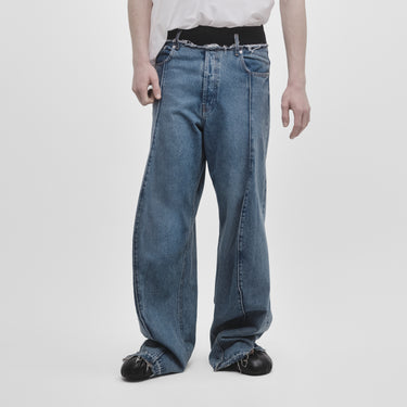 JEANS À FORME GENOU