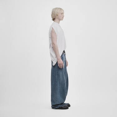 JEANS À FORME GENOU