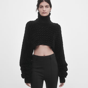 CROPPED KNIT TURTLENECK